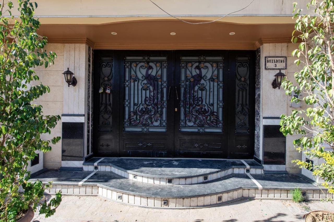 The Terminal 1 Stay - Steps From Nightlife And Airport Kairo Bagian luar foto