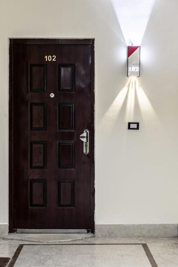The Terminal 1 Stay - Steps From Nightlife And Airport Kairo Bagian luar foto